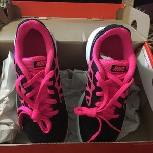 Nike girls kids sneakers